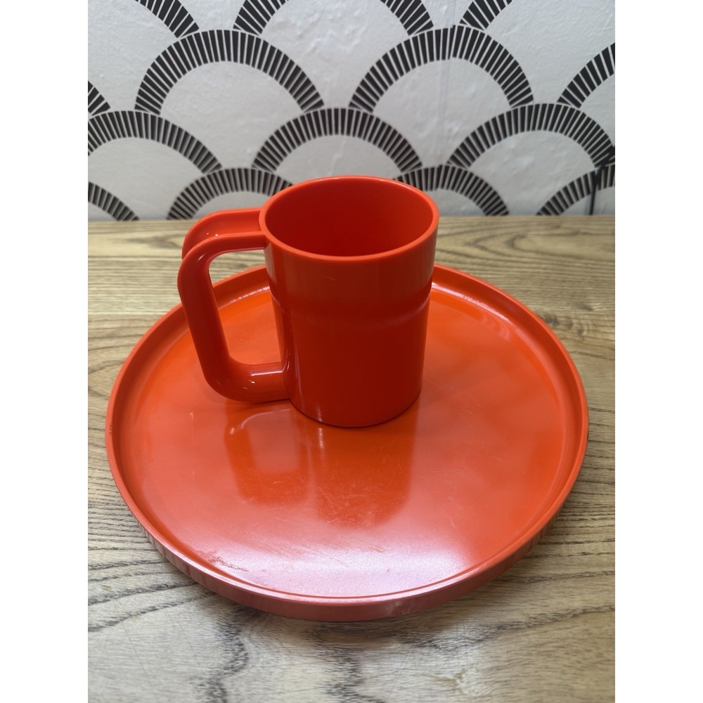 MCM Mid Century Modern Heller by Massimo Vignelli Red Cup & Plate‎ Melamine